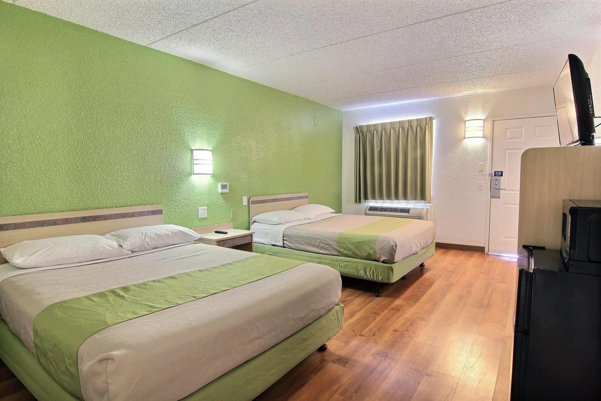 Motel 6 Austin, Tx - Central Downtown Ut Kültér fotó