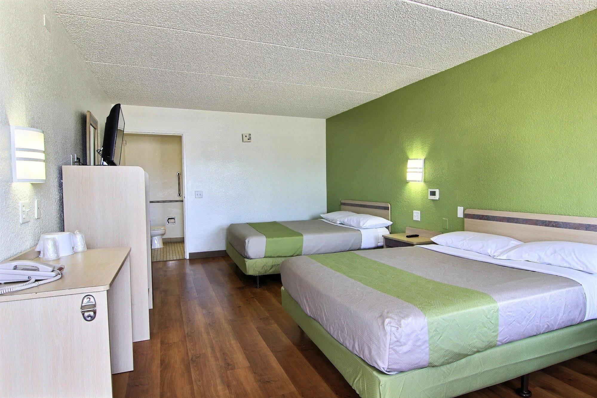 Motel 6 Austin, Tx - Central Downtown Ut Kültér fotó
